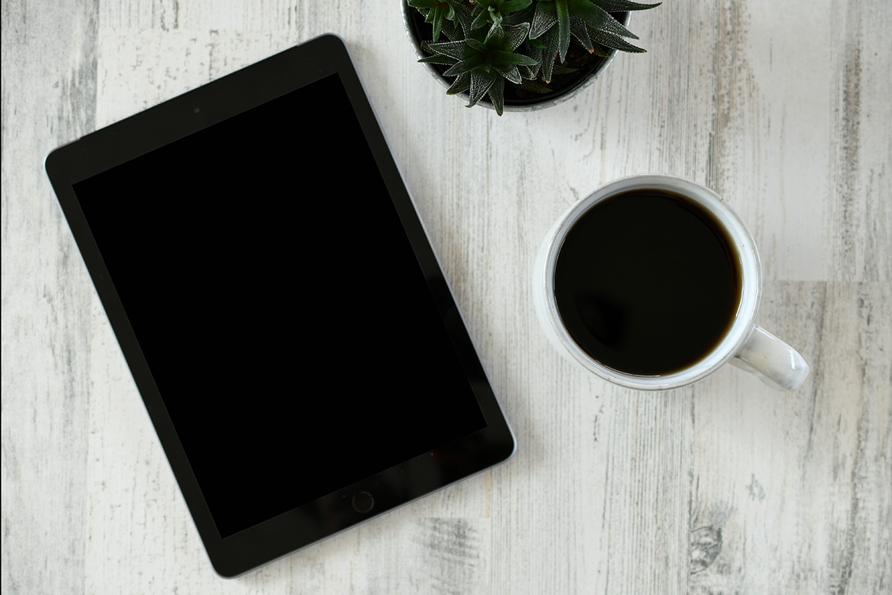 compress-blank-ipad-tablet-digital-device-screen-mock-up-m-2021-09-01-14-30-16-utc