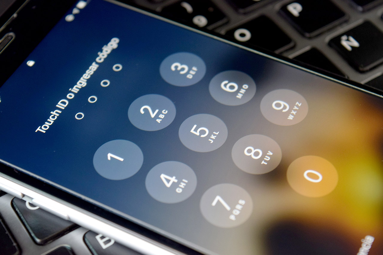 compress-iphone-security-mobile-password-2021-08-31-07-45-45-utc